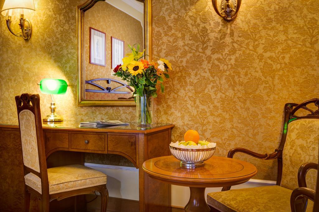 Hotel Villa Morgagni Rome Luaran gambar
