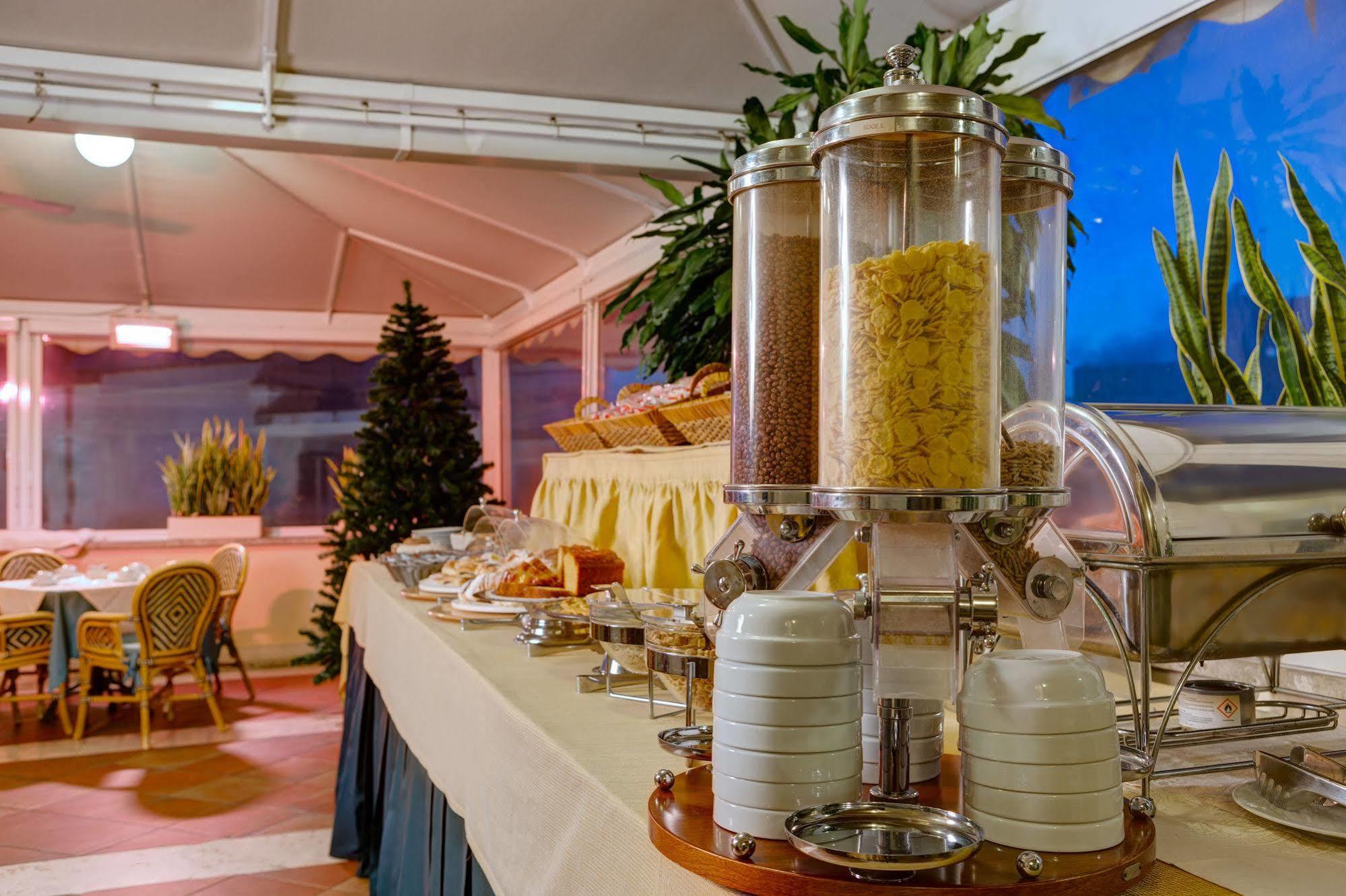 Hotel Villa Morgagni Rome Luaran gambar