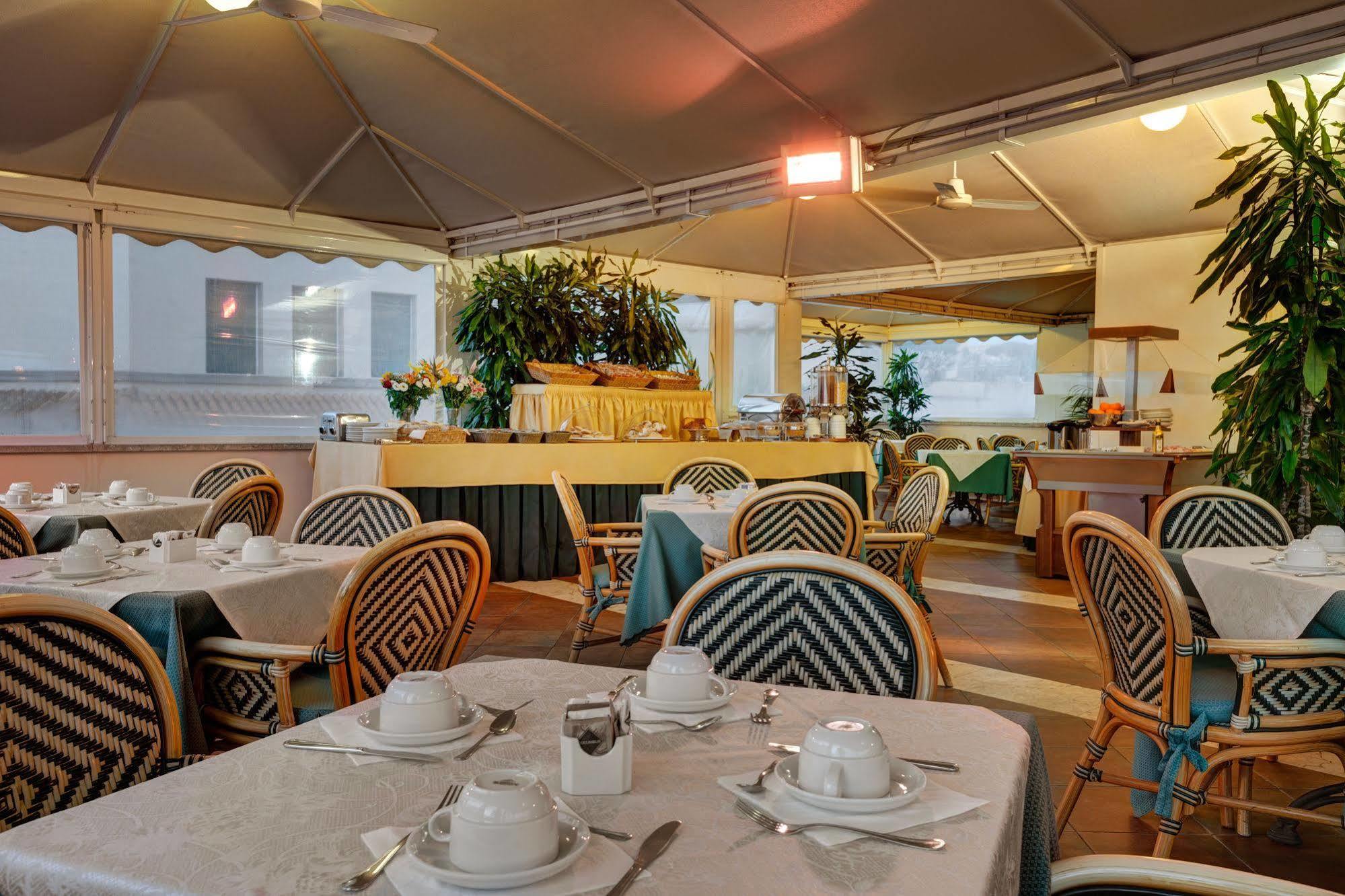 Hotel Villa Morgagni Rome Luaran gambar